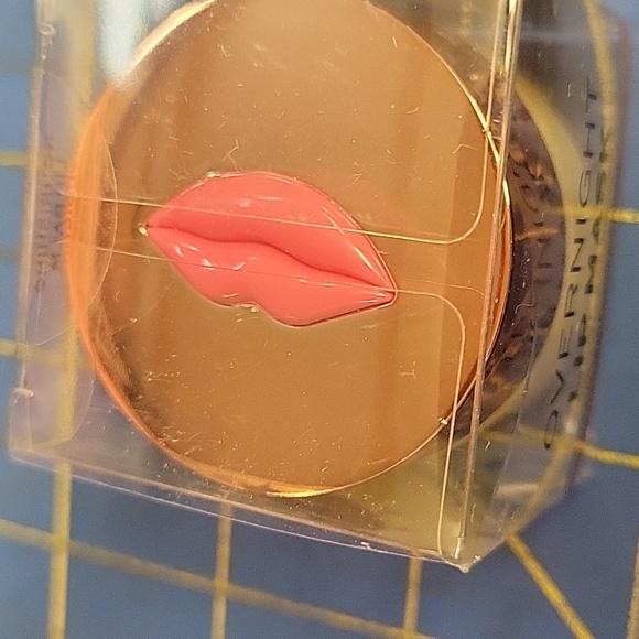 Revolution Overnight Lip Mask in Pineapple Crush 12g NIB - Picture 2 of 4